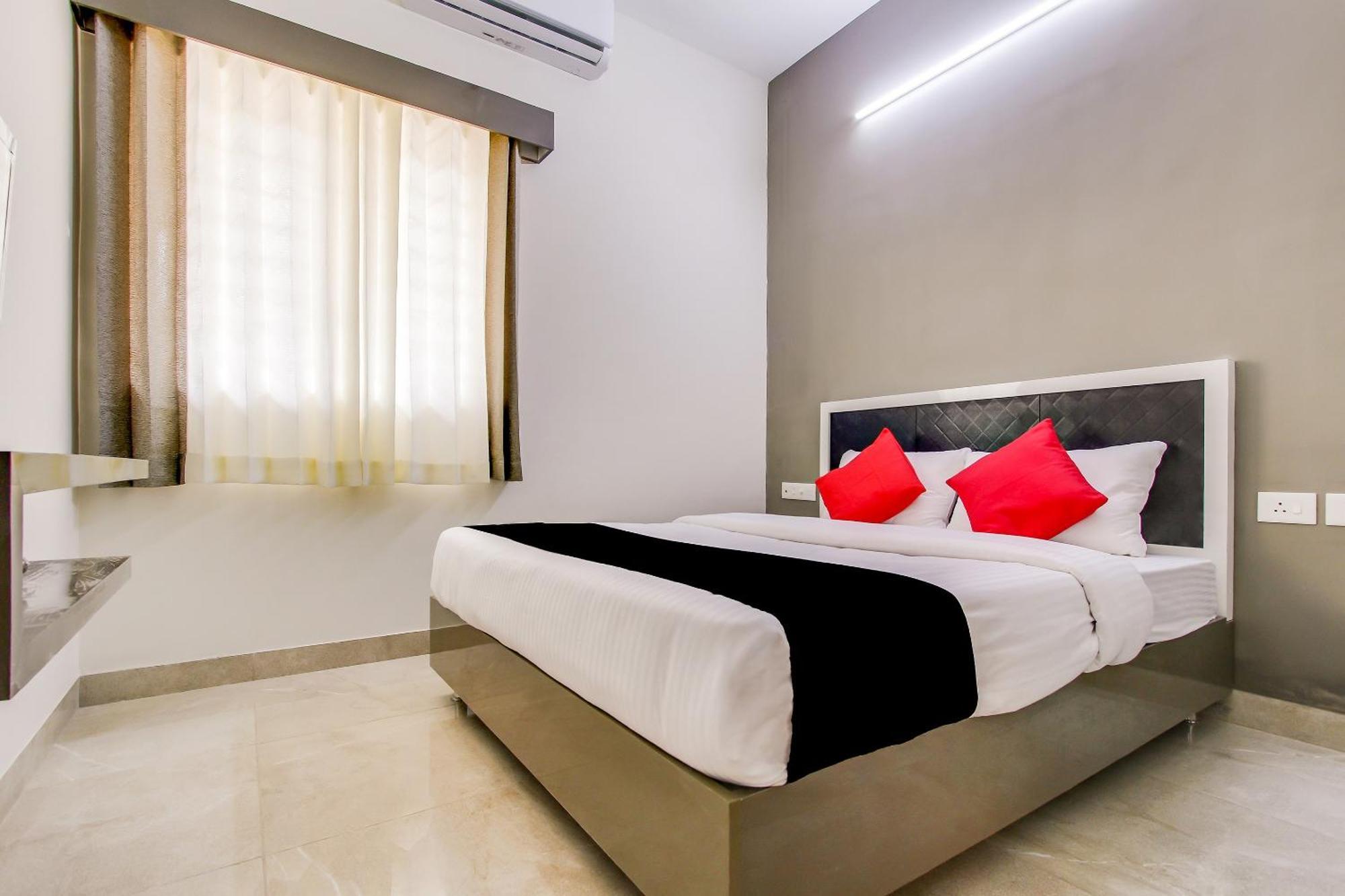 Capital O New Paradise Inn Irugur 外观 照片