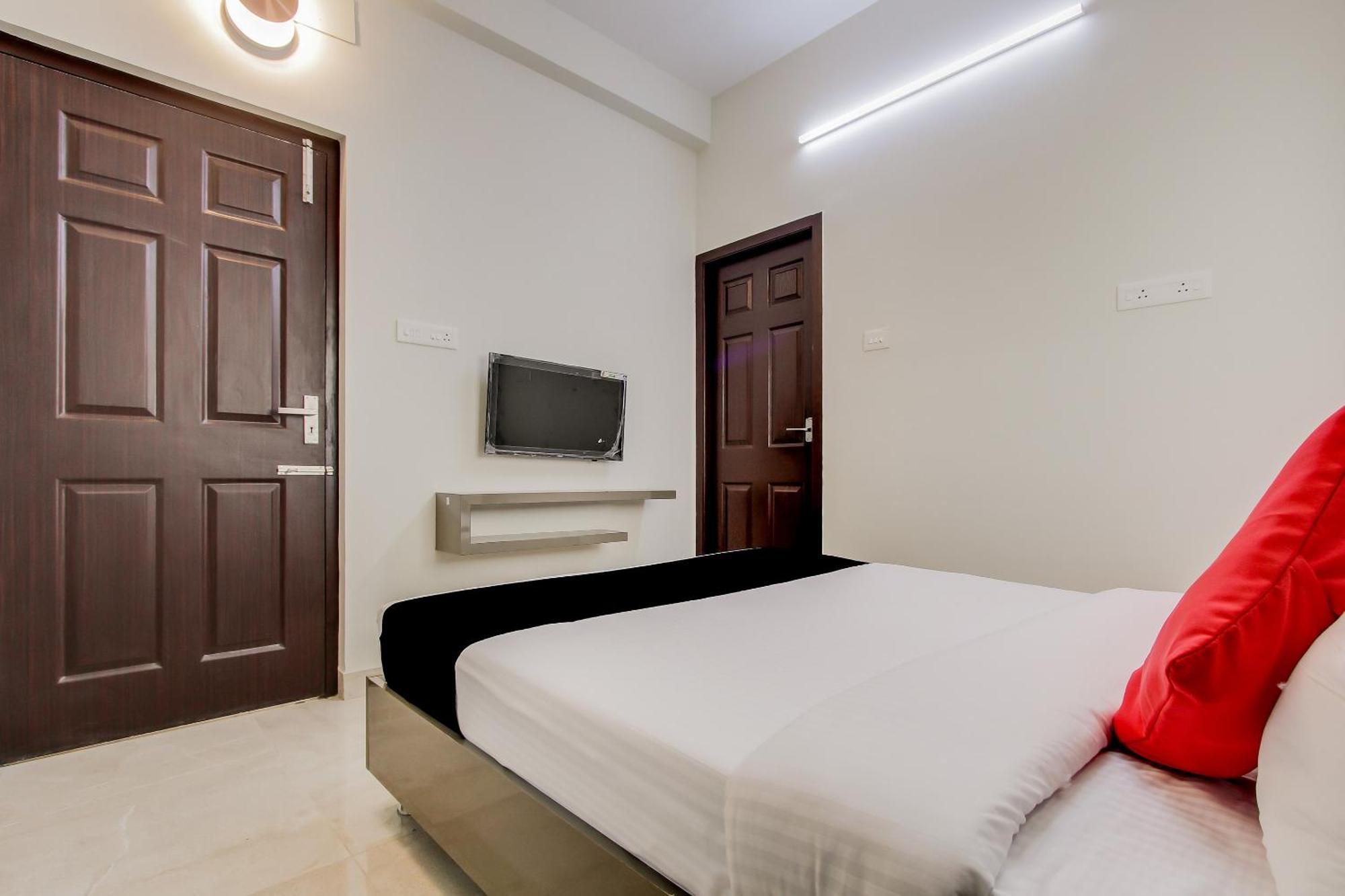 Capital O New Paradise Inn Irugur 外观 照片
