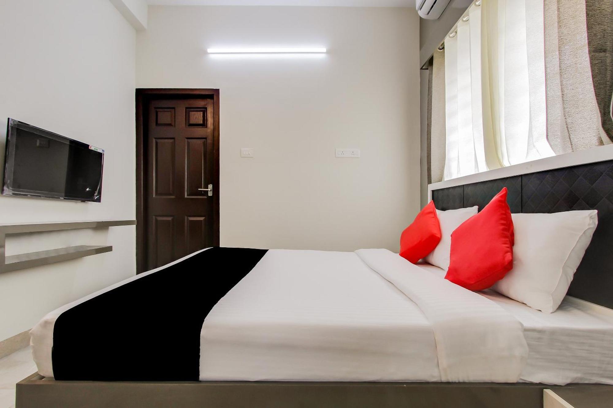 Capital O New Paradise Inn Irugur 外观 照片