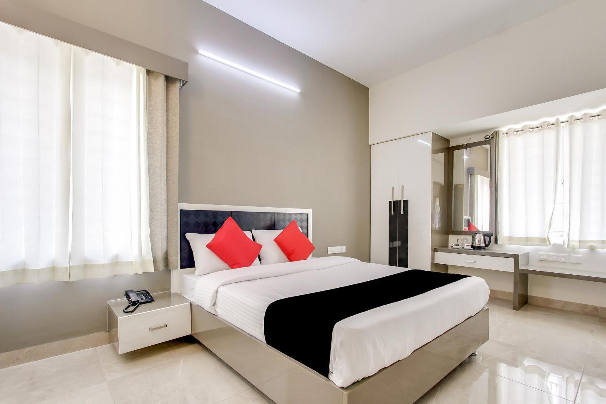 Capital O New Paradise Inn Irugur 外观 照片