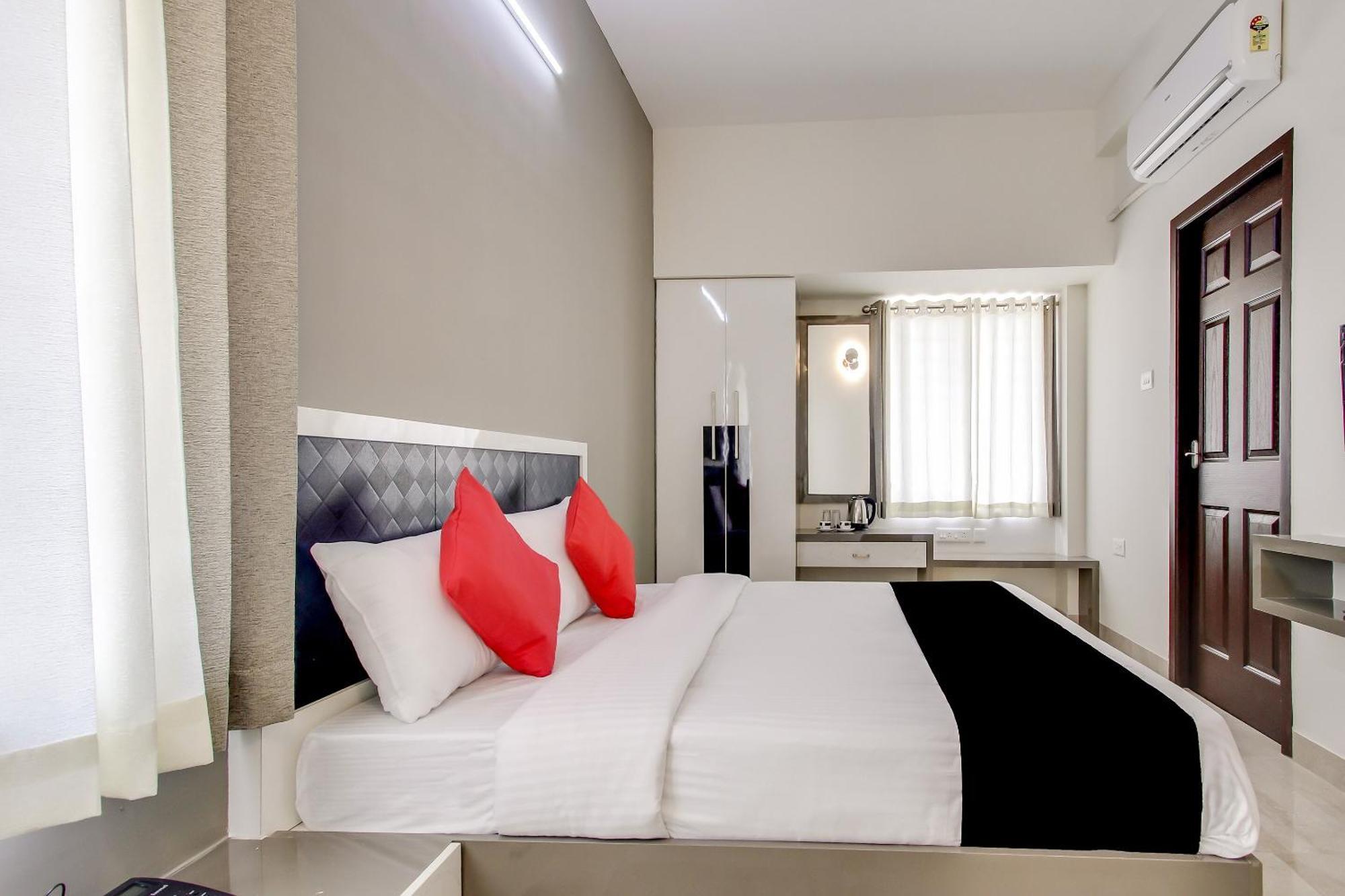 Capital O New Paradise Inn Irugur 外观 照片